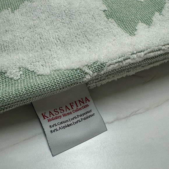 MADE IN TURKEY DECORATIVE HOLIDAY TOWEL SET OF 2 - Picture 4 of 13